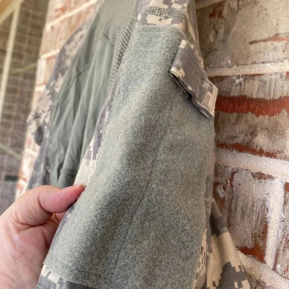 MASSIF US ARMY COMBAT SHIRT (ACS) FLAME RESISTANT ACU - Picture 6 of 12